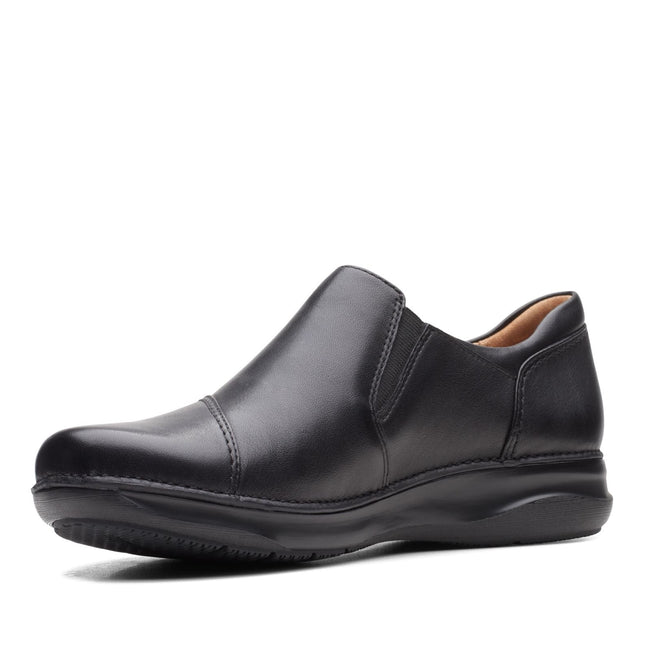 Clarks Women’s Appley Zip Black Leather Ankle Boots – Comfortable Zip-Up Boots with Cushioned Footbed & Flexible Sole