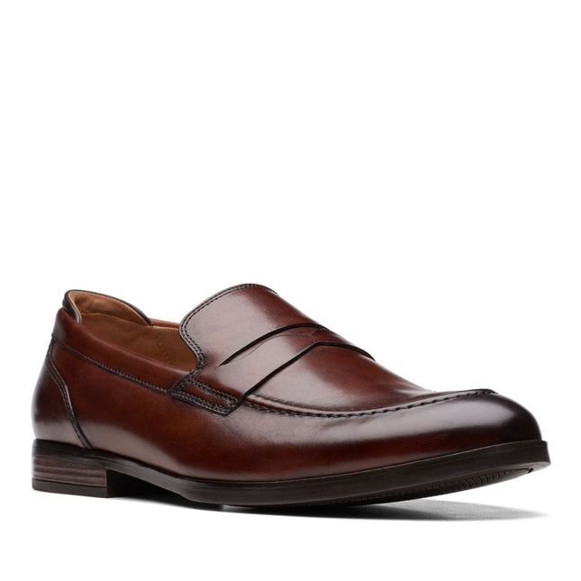 Clarks Men’s Bradish Ease Tan Leather Slip-On Shoes – Easy-Entry Comfort Leather Shoes with Cushioned Footbed & Versatile Style