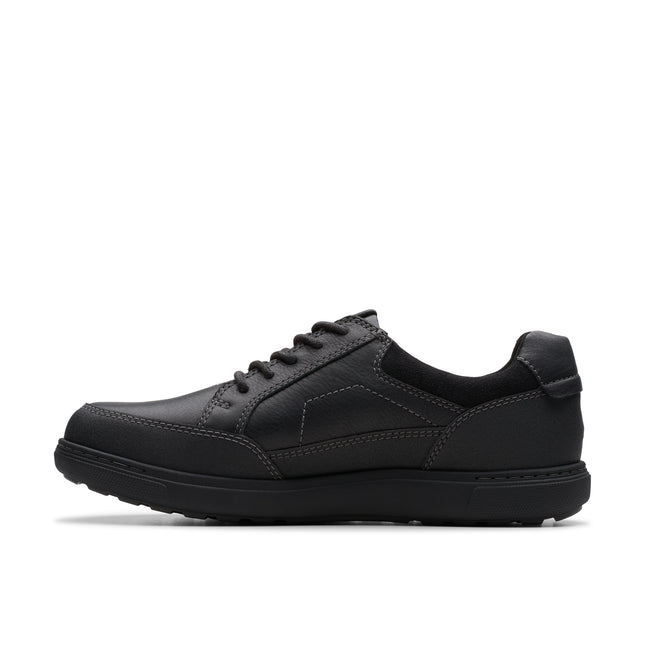 Clarks Men’s Mapstone Lo GTX Black Leather Waterproof Lace-Up Shoes – All-Weather Leather Footwear with GORE-TEX®, Cushioned Comfort & Grippy Outsole