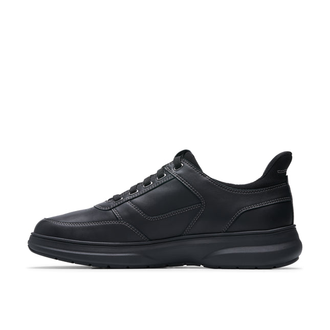 Clarks Men’s Mullan Easy Black Leather Wide-Fit Lace-Up Shoes – Comfortable Everyday Leather Sneakers with Easy-Entry Heel & Cushioned Sole