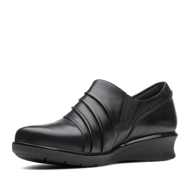 Clarks Women’s Hope Roxanne Black Leather Slip-On Shoes – Cushion Soft™ Comfort, Flexible Slip-On Design & Low Wedge Heel Standard Fit