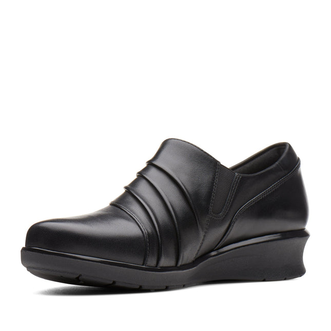 Clarks Women’s Hope Roxanne Black Leather Slip-On Shoes – Wide Width, Cushion Soft™ Comfort, Classic Everyday Work-to-Weekend Loafers